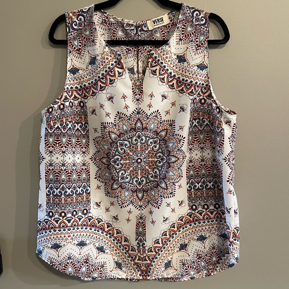 Women’s Verse sleeveless top. Size Large